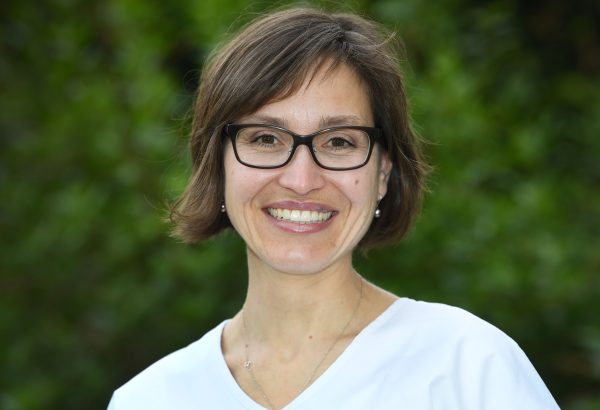 Portrait von Dr. med. dent. Yvonne Mühlethaler-Affolter
